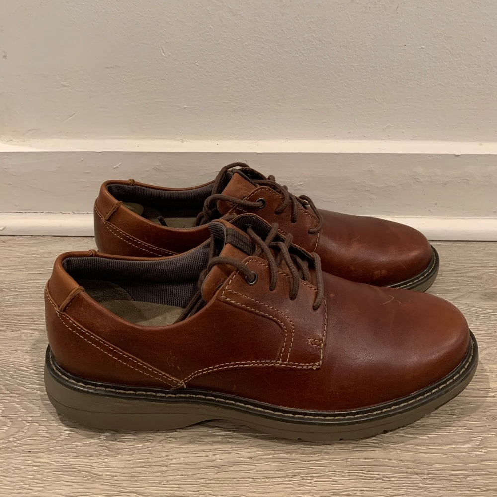 Clarks Leather Casual Dress Shoe Size 9.5